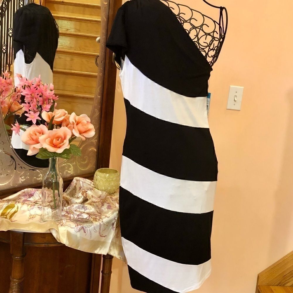 ALICE + OLIVIA BLK/WHT STRIPE SHOULDER DRESS S NWT - Picture 10 of 14